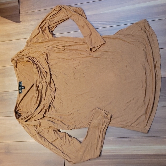 Nwt DIANE GILMAN cowl neck long sleeve top - Picture 4 of 4